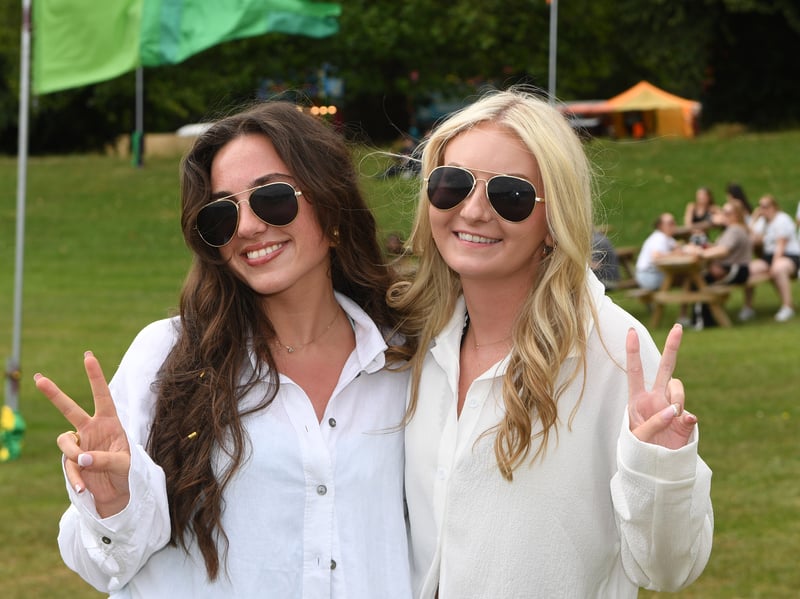 More fans in the crowd at Roundhay Festival on Day 1