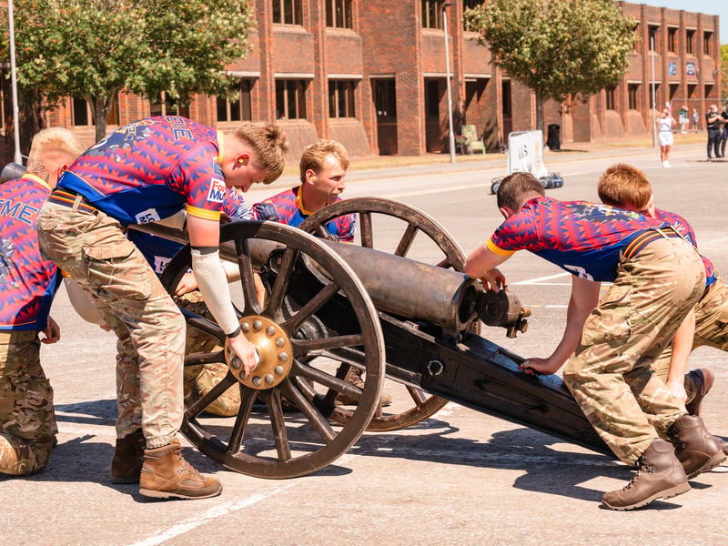 HMS Collingwood held it s annual open day featuring the Brickwoods fieldgun competition
REME FG Team