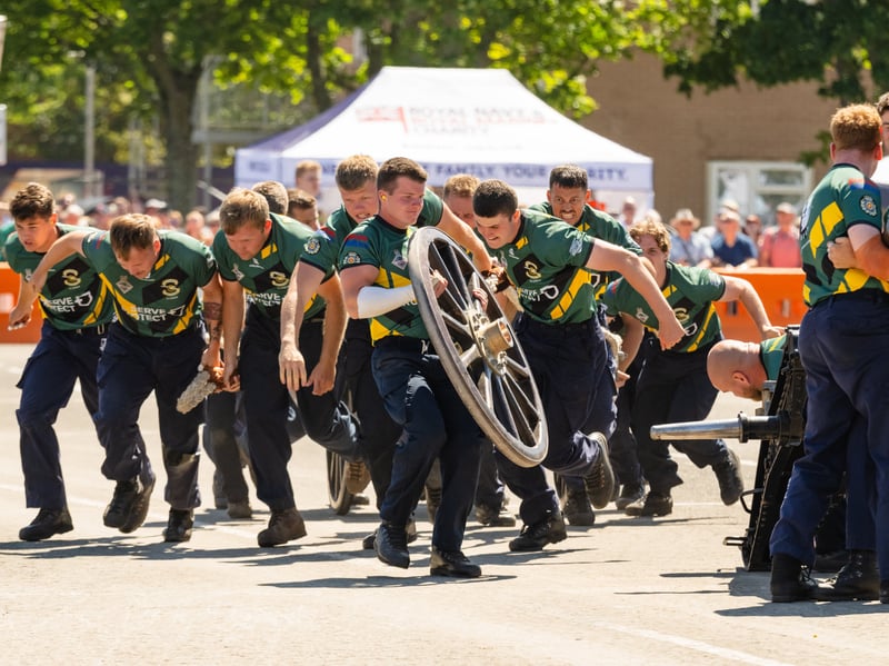 HMS Collingwood held it s annual open day featuring the Brickwoods fieldgun competition HMNS Collingwood A Crew in the final