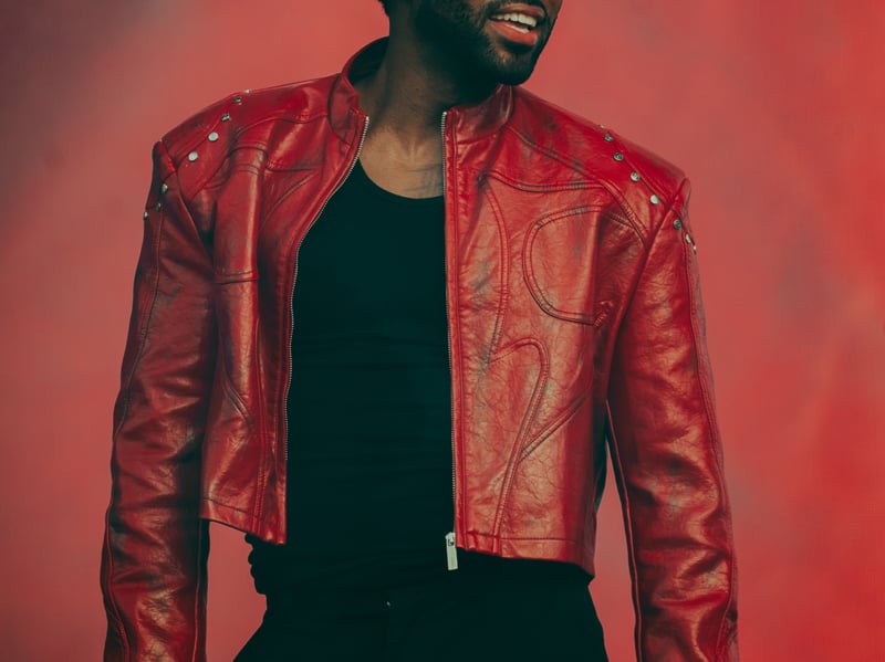 Jason Derulo on stage at Roundhay Festival