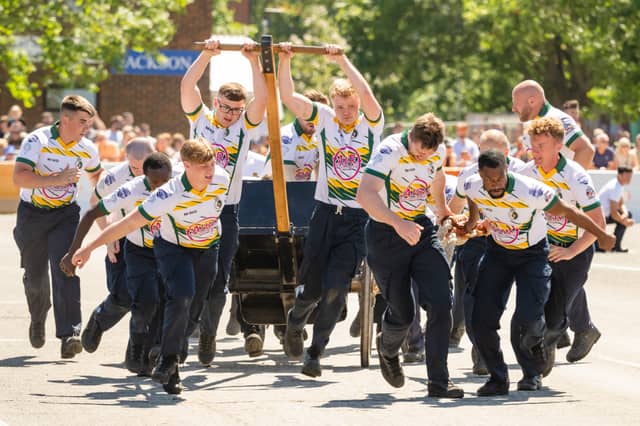 HMS Collingwood held it s annual open day featuring the Brickwoods fieldgun competition
HMS Queen Elizabeth FG Team