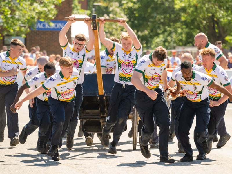 HMS Collingwood held it s annual open day featuring the Brickwoods fieldgun competition
HMS Queen Elizabeth FG Team