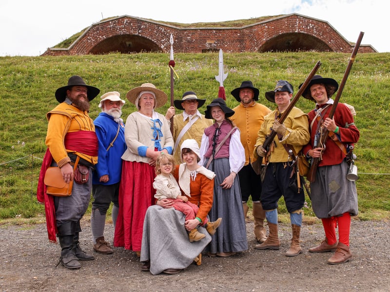 Sir Marmaduke Rawdon's regiment, The Sealed Knot. Big History Weekend at Fort Nelson, Portsdown Hill
Picture: Chris Moorhouse (040726-23)