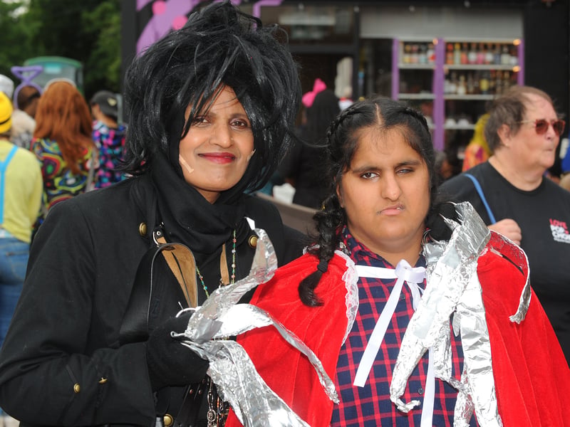 Shahin Maqoob and daughter Iman in the O'tea'ly run