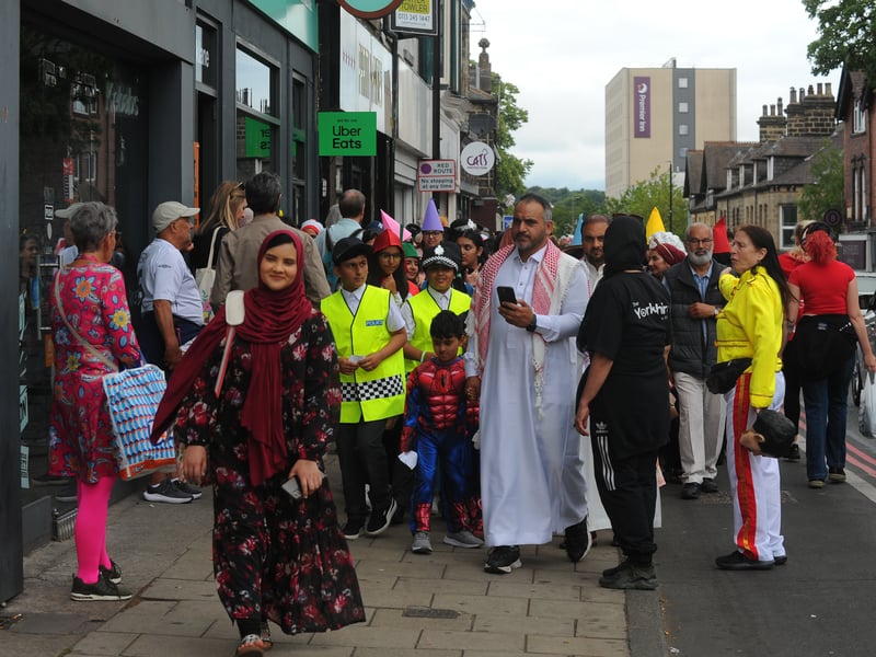 Participants in the O'tea'ley run 