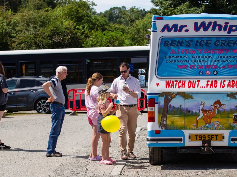 Mr Whippy Blackpool W617 MRH - 5 stars (30 June)
