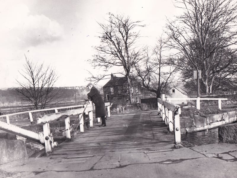 The swing bridge over the Leeds Liverpool Canal in April 1968.