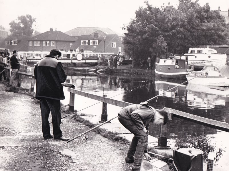 Sunday morning roach anglers on the Leeds Liverpool Canal in October 1967