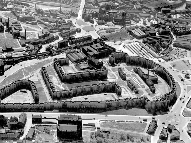 A bird's eye view from July 1951, looking over Quarry Hill from New York Road. The railway line can be seen running from left to right along Marsh Lane in the top half of the view. On the right edge in the centre is the Eastgate roundabout, directly in front of Oastler House.