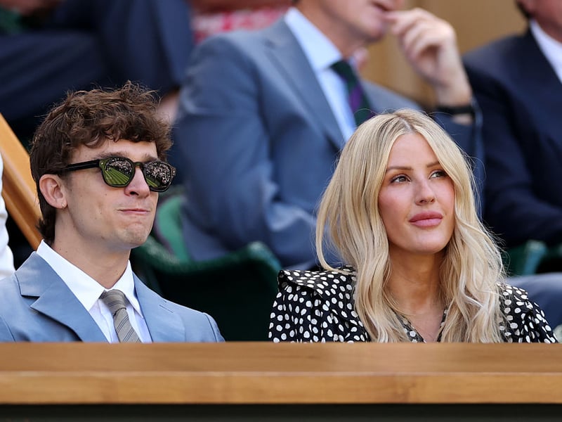 Pop star Ellie Goulding managed to bag front row seats.