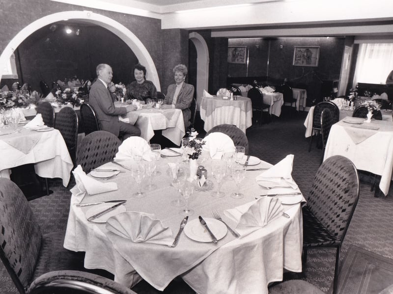 The welcoming tables of L'Escargot restaurant pictured in March 1989.