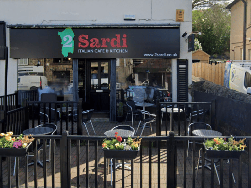 An exceptional, husband-and-wife-run authentic Sardinian and Italian trattoria boasting a near-perfect 4.9-star Google rating. Diners are completely won over by the warm hospitality, sensational seasonal blackboard specials, authentic Gnocchetti alla Sarda, and irresistible homemade cannoli. 🍴 12 Harrogate Rd, Rawdon, Leeds LS19 6HJ