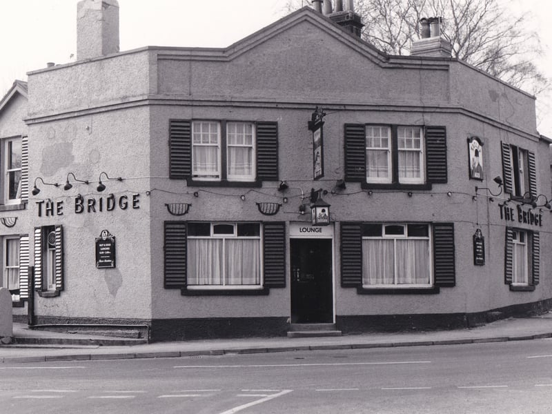 Did you drink here back in the day? The Bridge on Low Lane pictured in March 1987.