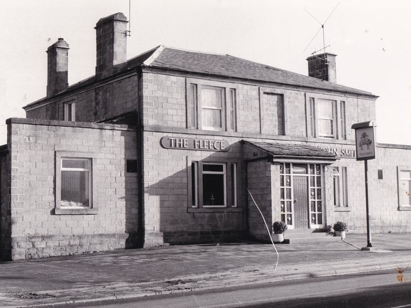 The Fleece on New Road Side pictured in January 1982. The licensee was David F. Esplin.