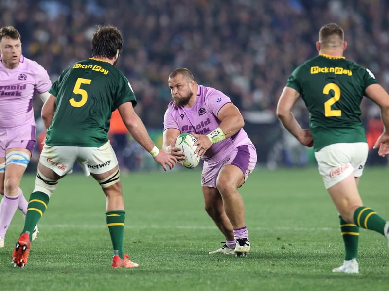 Played ten minutes longer than his other front-row starters and had a decent game all round. Some struggles at scrum time but also some good moments to balance it out