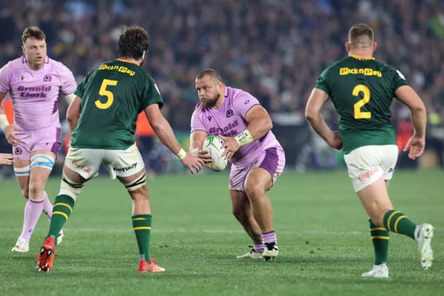 Played ten minutes longer than his other front-row starters and had a decent game all round. Some struggles at scrum time but also some good moments to balance it out