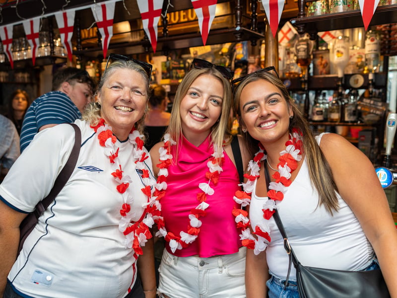 England fans in the Milton Arms in Portsmouth Picture:Marcin Jedrysiak