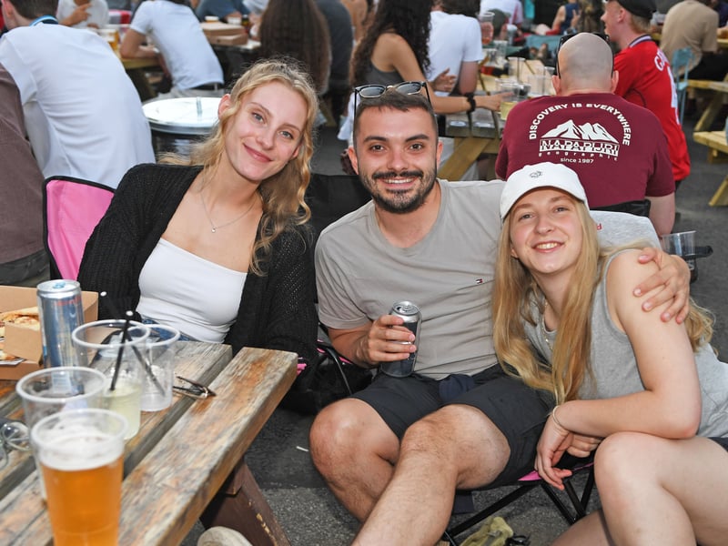 Fans at Kirkstall Bridge Inn 