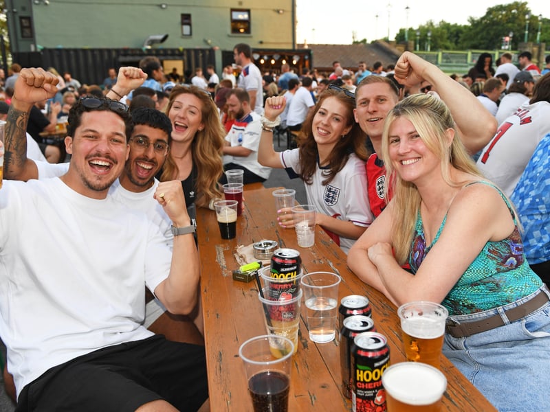 Fans at Kirkstall Bridge Inn 