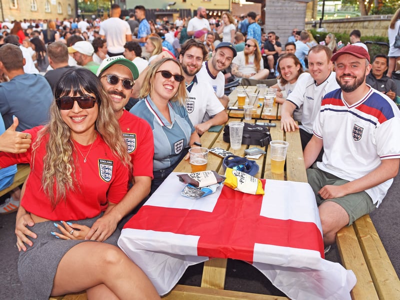 Fans at Kirkstall Bridge Inn 