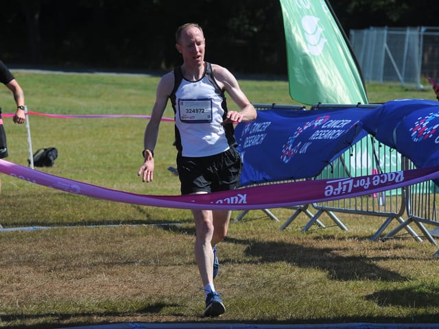 10k winner Dave Worthington of London 