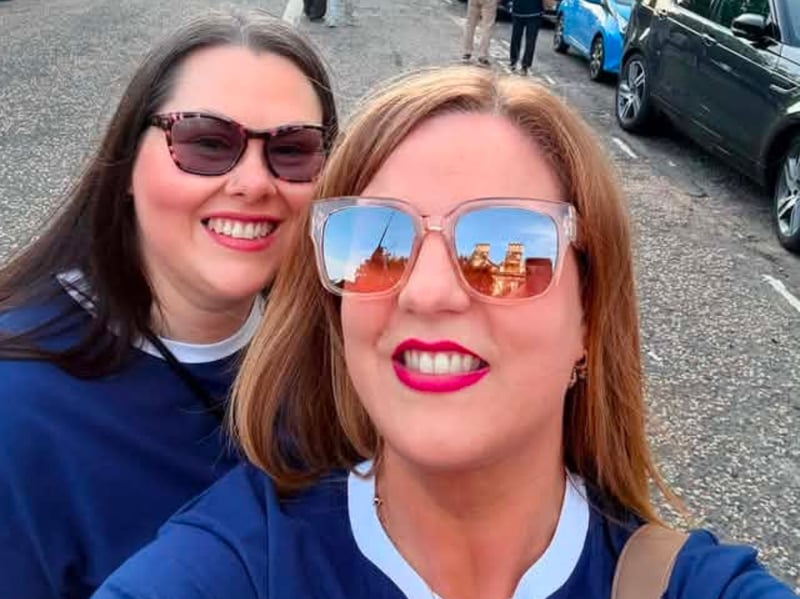Claire Ibrahim and her friend were all smiles ahead of Callum Beattie's massive gig at Edinburgh Castle on Friday night.