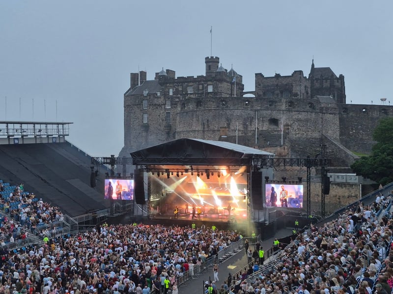 Laura Roy caught an incredible image of Musselburgh's very own Callum Beattie headlining his first ever show at Edinburgh Castle.