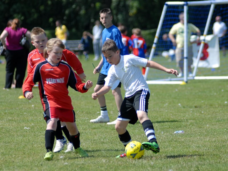 Lots of concentration from these two teams who were playing in the Bents Park sun.