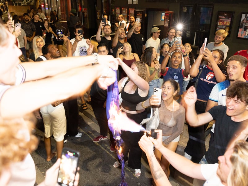 England fans set fire to an Argentina shirt in Portsmouth after the team's World Cup defeat
Picture:Marcin Jedrysiak