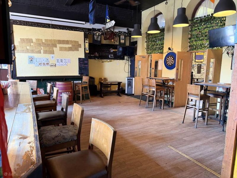 Lilly O`briens Public House & Apartments, Castle Street, Roscrea, Co. Tipperary, E53H586