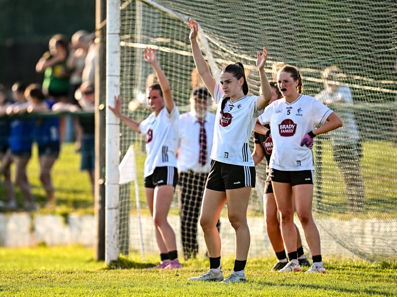 Amber Blake of Kildare and teammates during the 2026 AirNav Ireland All-Ireland U-16 A Championship final match between Cavan and Kildare at Páirc Chiarain in Westmeath. Photo by Seb Daly/Sportsfile 