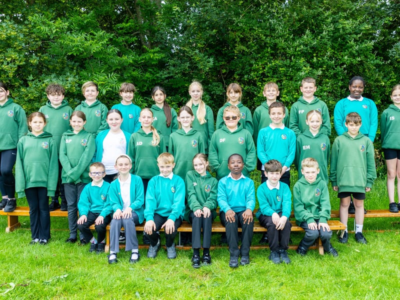 Pictured: Year 6AT Class at Alver Valley Junior School

Picture: Marcin Jedrysiak