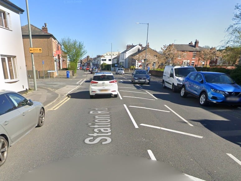 What: Temporary traffic lights
Why: GANG TO REPLACE MANHOLE FRAME AND COVER IN CARRIAGEWAY WITH PERMANENT REINSTATEMENT (United Utilities Water)
When: Jul 21- Jul 22
