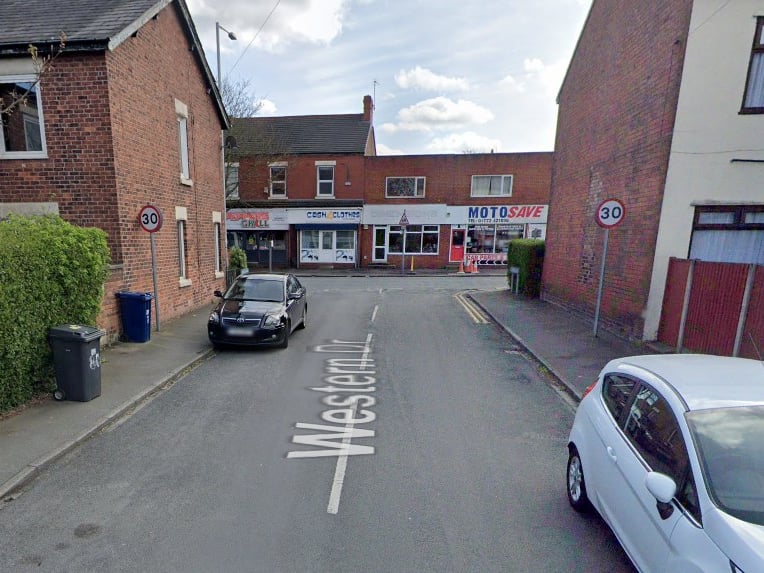 What: Temporary traffic lights
Why: M/H surveys, Utility mapping TOPO survey (United Utilities Water)
When: Jul 24- Jul 25