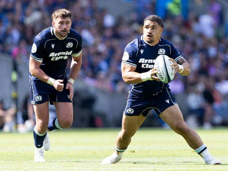 Jamie Dobie with two important tries to help secure the win which were both well worked due to his alertness (8). Sion Tuipulotu brought composure to the game and Burke looked more confident with him outside (7). 