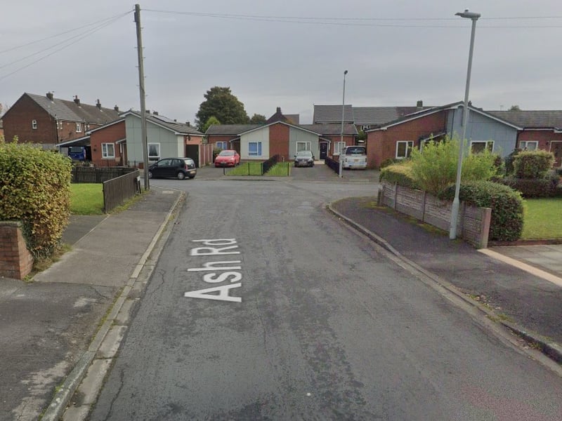 What: Temporary traffic lights
Why: Trial Holes (United Utilities Water)
When: Jul 21- Jul 24