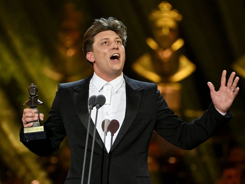 Also priced at 10/3 is Tom Francis, best known as a stage actor having won the Olivier Award for Best Actor (and a Tony nomination) for starring in 'Sunset Boulevard'. He also played Romeo in jukebox musical '& Juliet', appeared in the final series of 'You' on the small screen and alongside George Clooney in Noah Baumbach's latest film 'Jay Kelly' on the big screen. 