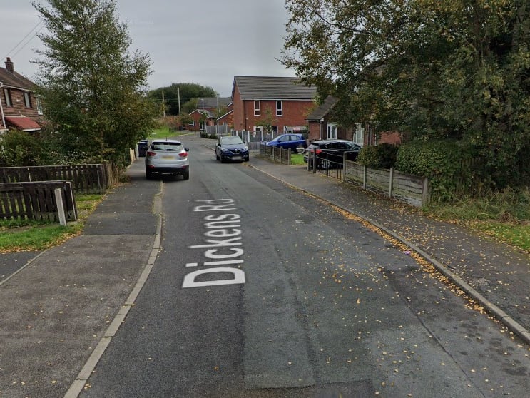 What: Temporary traffic lights
Why: Trial Holes (United Utilities Water)
When: Jul 21- Jul 24