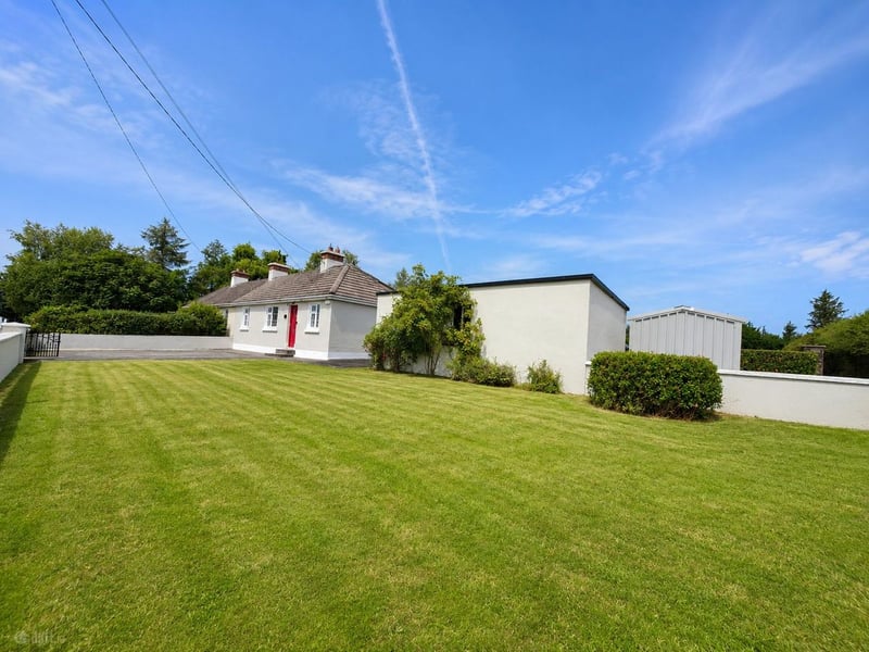 14 Woodbrook, Mountrath on Laois property market.