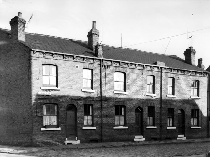 Back-to-back scullery houses in Andover Place looking from the junction with Lady Pit Lane. Pictured in November 1965.