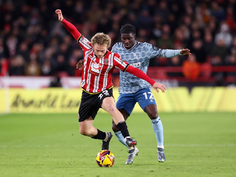 Former Everton midfielder is a free agent and has been training with his former side after leaving Sheffield United.