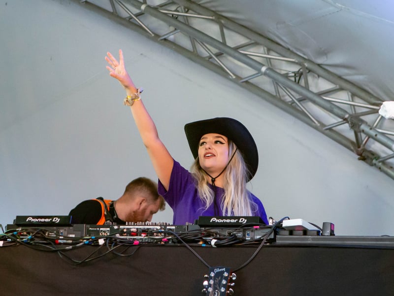 Action on the stage at Tramlines, Sheffield> Photo: Errol Edwards