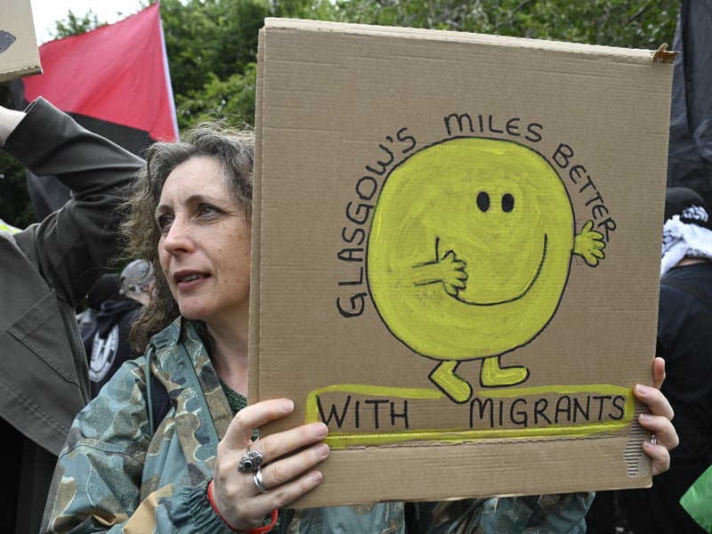'Glasgow's Miles Better With Migrants': Campaigners counter-demonstrating the anti-immigration gathering