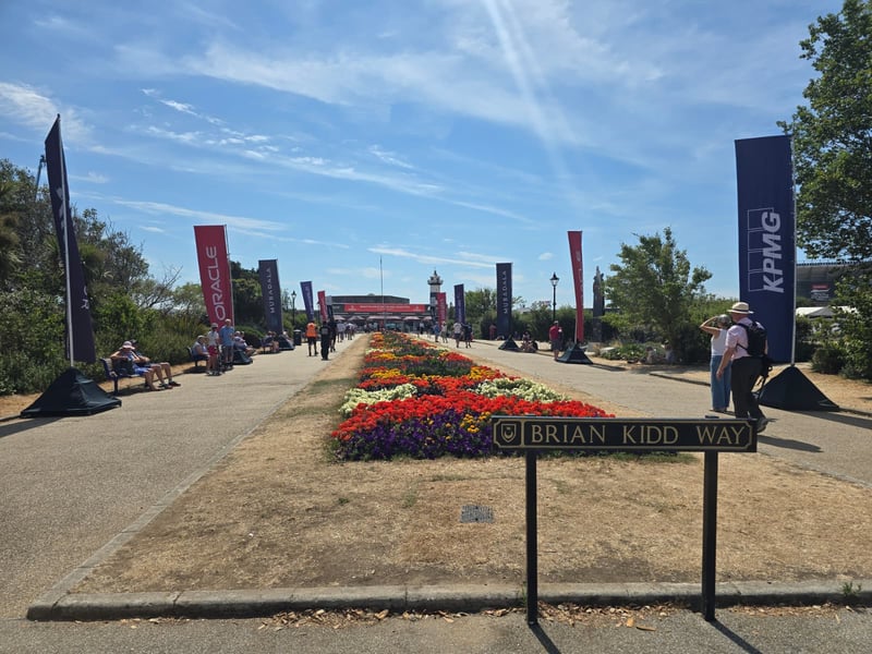 Sailing fans descend on Southsea seafront to watch SailGP and Clipper Round The World Race in glorious sunshine.