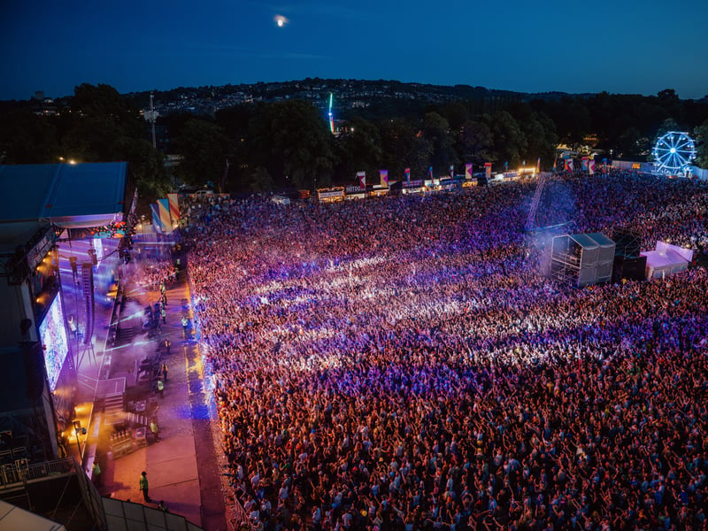 The huge crowd turned out to see Fatboy Slim on Friday at Tramlines 2026. Photo: Tramlines 2026 / Carolina Faruolo