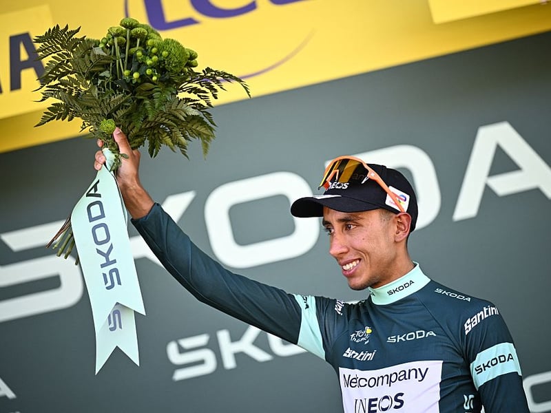 (INEOS Grenadiers reportedly play Columbian rider Egan Bernal around €2.5 million per year.