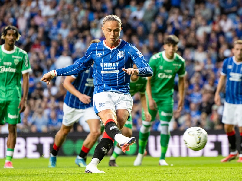 Can Derek McInnes mastermind a Rangers title win for the first time since 2021? The bookies think they'll be pipped at the post, with odds of 11/8.