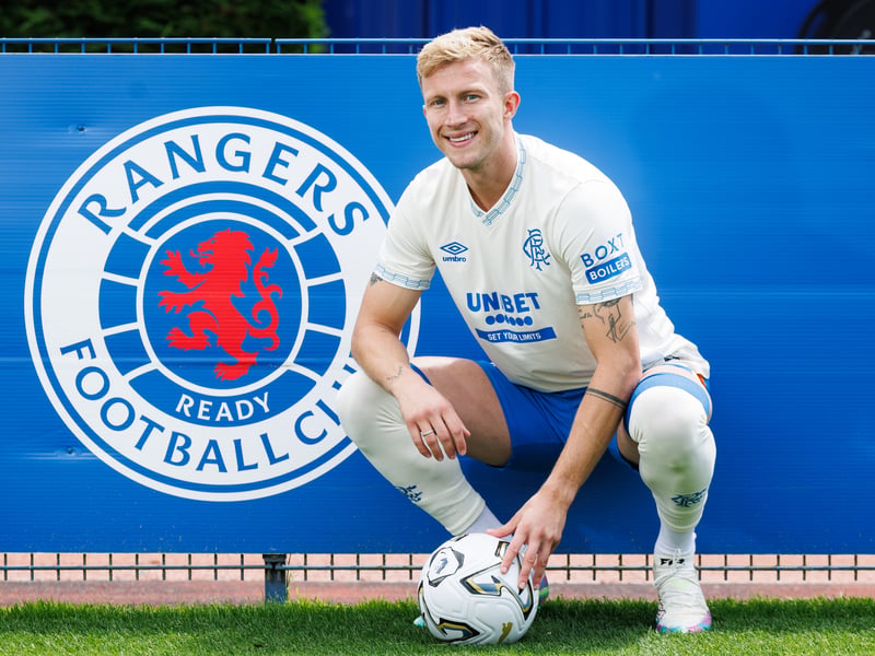We can't pin down exactly why this kit has proven so unpopular, but we can agree with the assessment that it simply isn't very nice. Intended to pay tribute to the main stand at Ibrox, it's one of the more disappointing efforts of the summer, and the Umbro design has been described as "lazy" by sections of the fanbase. 2/10. This shirt retails at £85 for adult sizes, making it the most expensive shirt in the league.