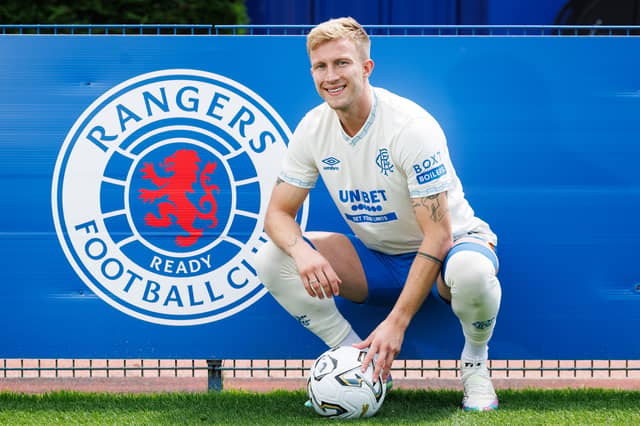 We can't pin down exactly why this kit has proven so unpopular, but we can agree with the assessment that it simply isn't very nice. Intended to pay tribute to the main stand at Ibrox, it's one of the more disappointing efforts of the summer, and the Umbro design has been described as "lazy" by sections of the fanbase. 2/10. This shirt retails at £85 for adult sizes, making it the most expensive shirt in the league.