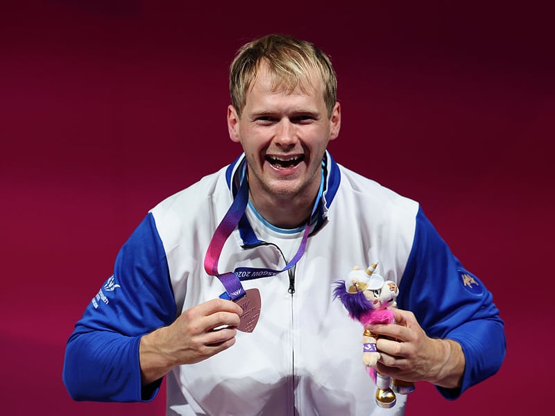 Bronze: Men's 88kg weightlifting